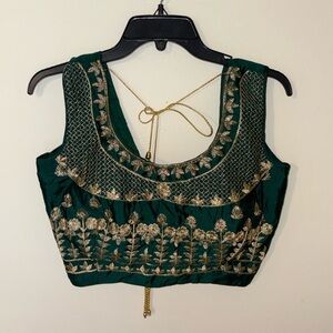 Elegant Green Embroidered Women's Top & Skirt Size Women’s L/XL